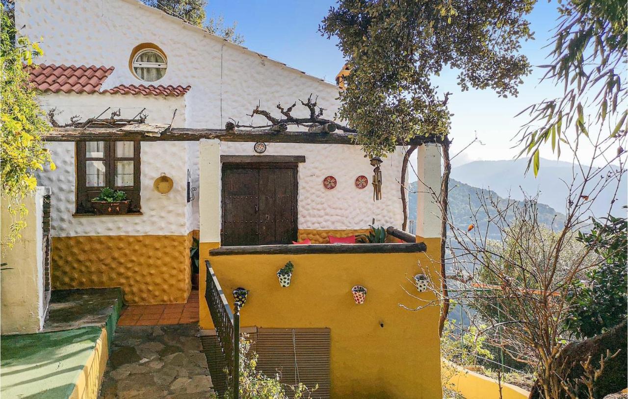 Amazing Cottage In Algatocin With Kitchen Exterior foto
